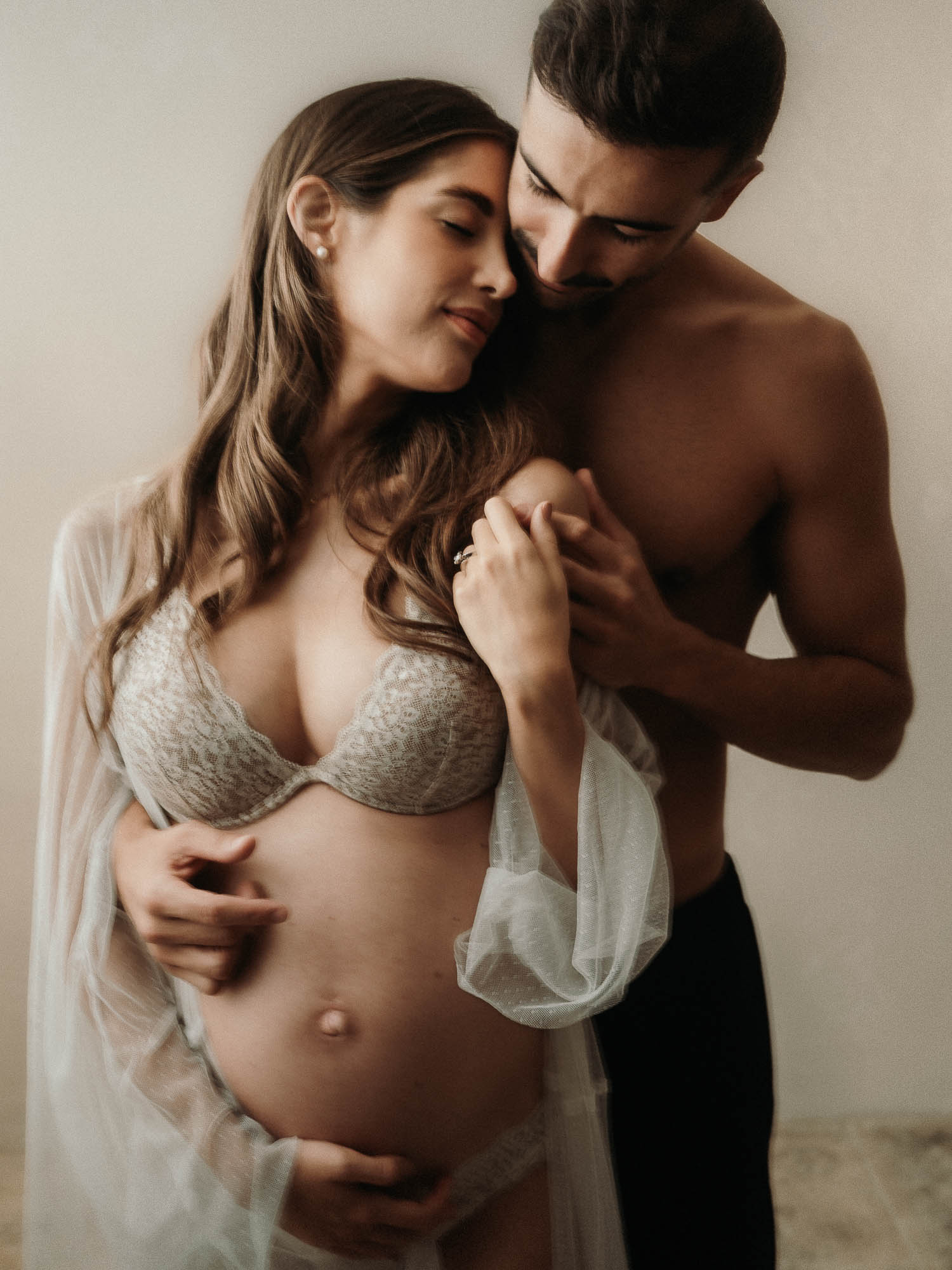 foto gravidanza professionale in studio a Milano